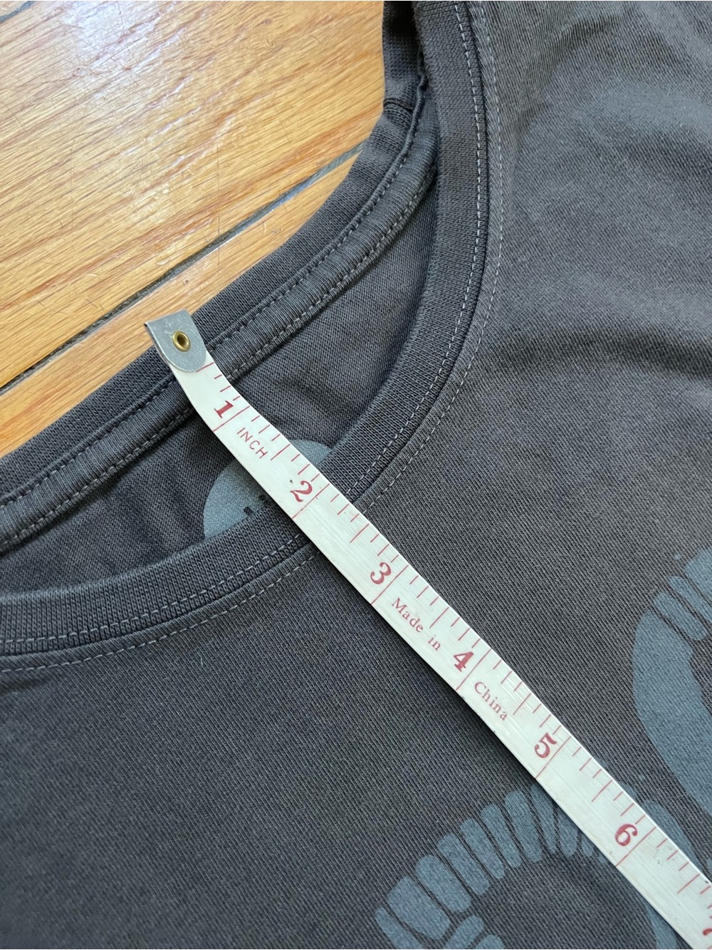 Blackish Graphic Tee - Do it for the love - Picture 8 of 9